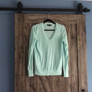 Banana Republic Vneck Wool Sweater